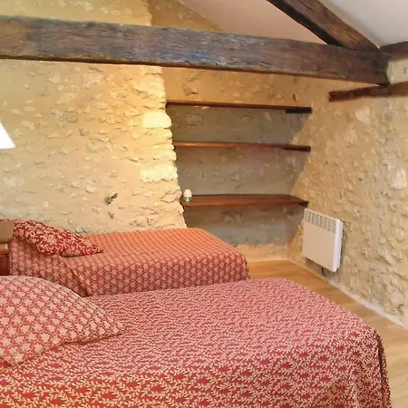 2 Bedroom In Holiday home